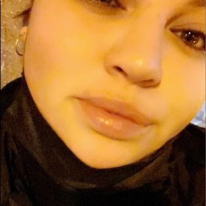 Meet your Posher, Jazmin